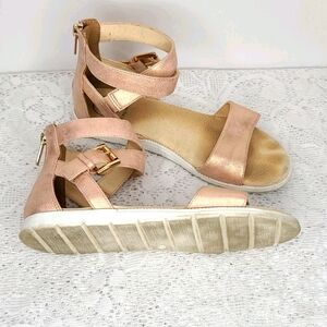 B52 Bullboxer strappy metallic pink sandals sz 7.5